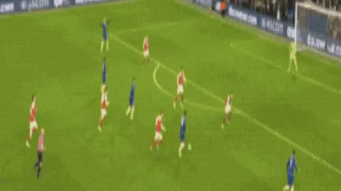 C罗狂喜庆祝：双响助球队完胜夺冠