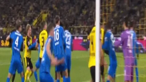 中超逆袭奇迹：88分钟追平，99分钟绝杀，豪门争冠战逆转风云！